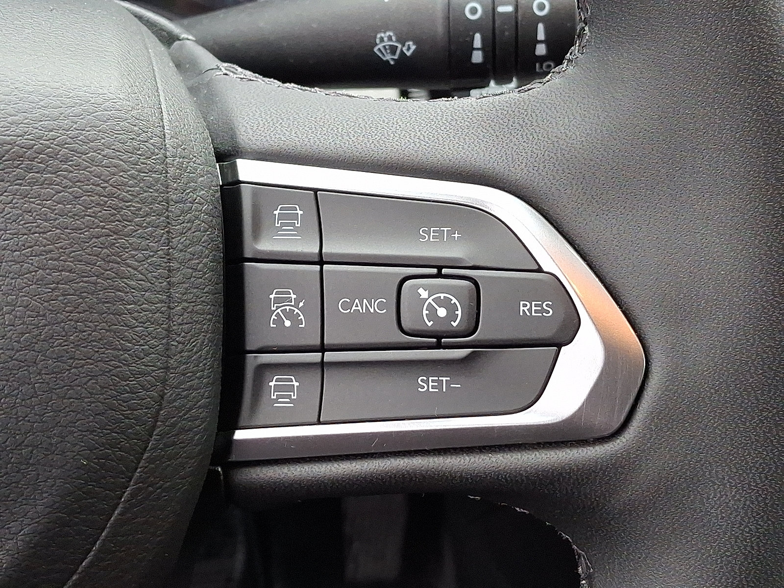 Certified 2024 Jeep Compass Limited image 23