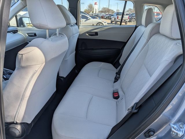 Used 2025 Toyota Corolla Cross L image 26