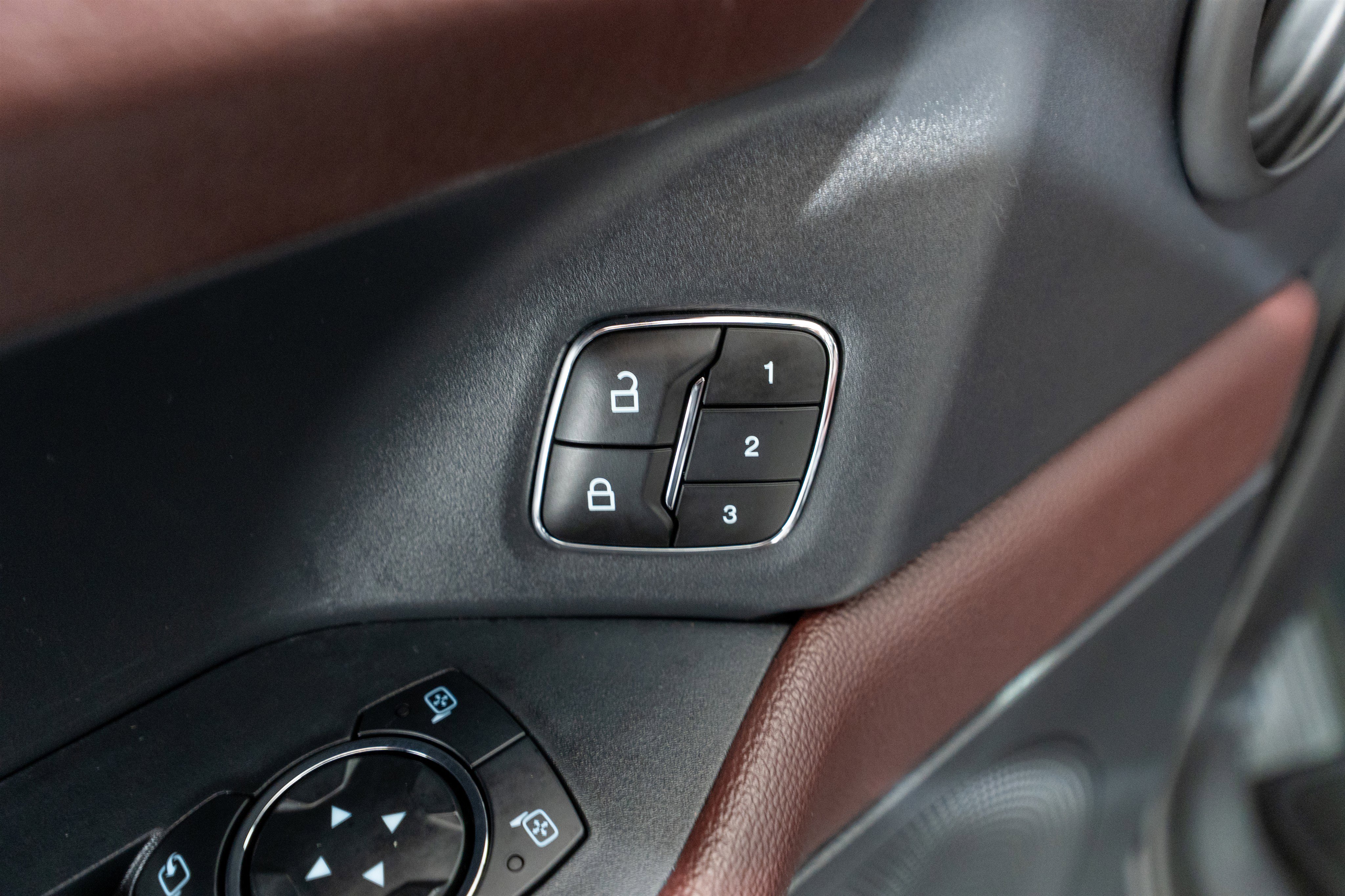 Used 2023 Ford Expedition Max Limited image 15