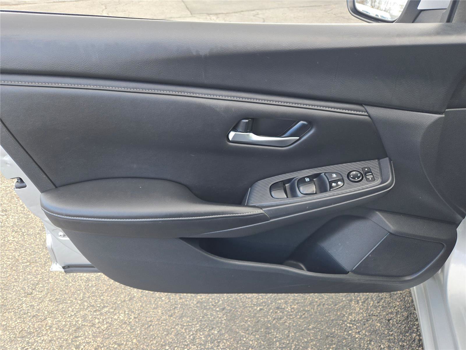 Used 2023 Nissan Sentra SV image 21