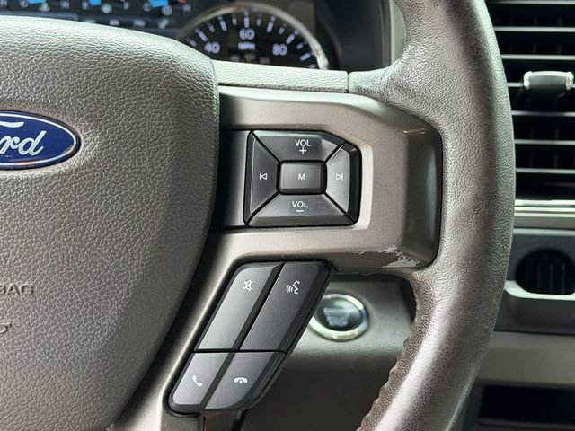 Used 2018 Ford Expedition XLT w/ Equipment Group 202A RWD image 12