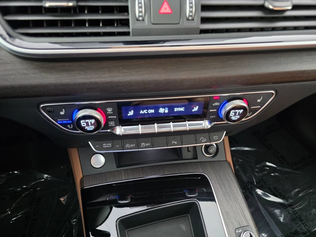 Used 2024 Audi Q5 2.0T Premium Plus AWD/4WD image 23