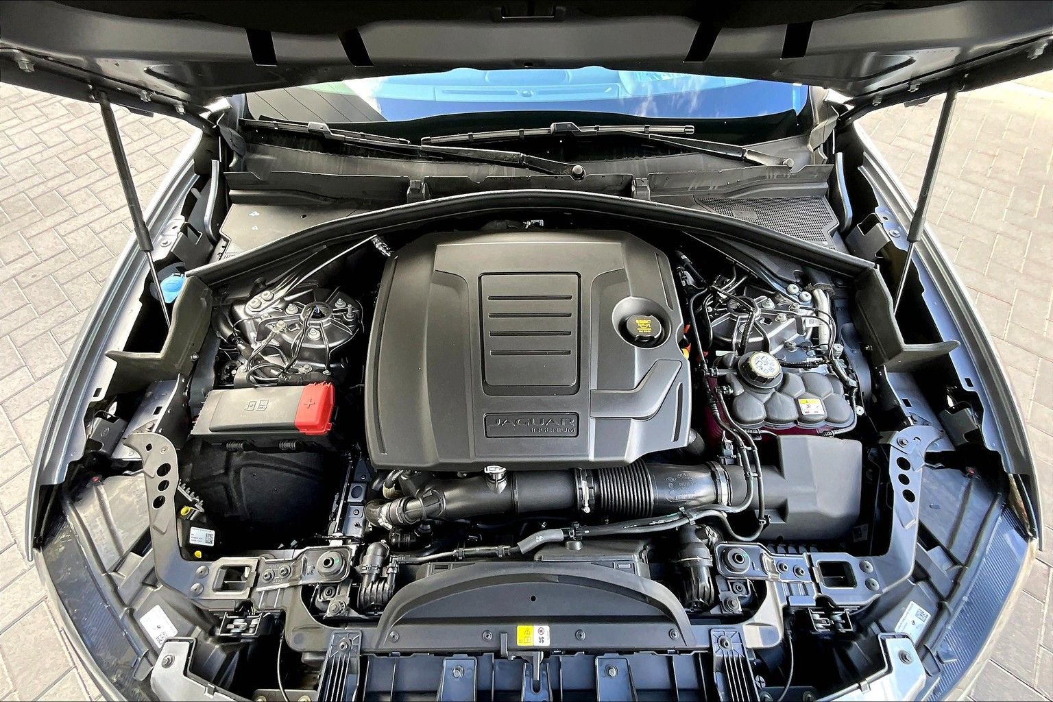 New 2026 Jaguar F-PACE R-Dynamic S image 11