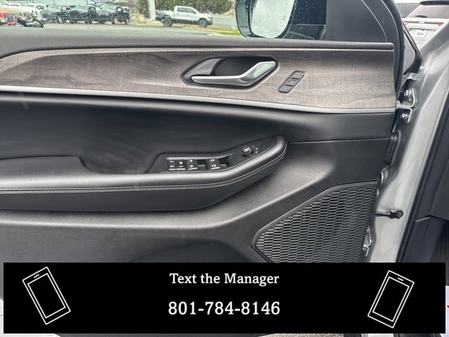 New 2025 Jeep Grand Cherokee L Limited image 10