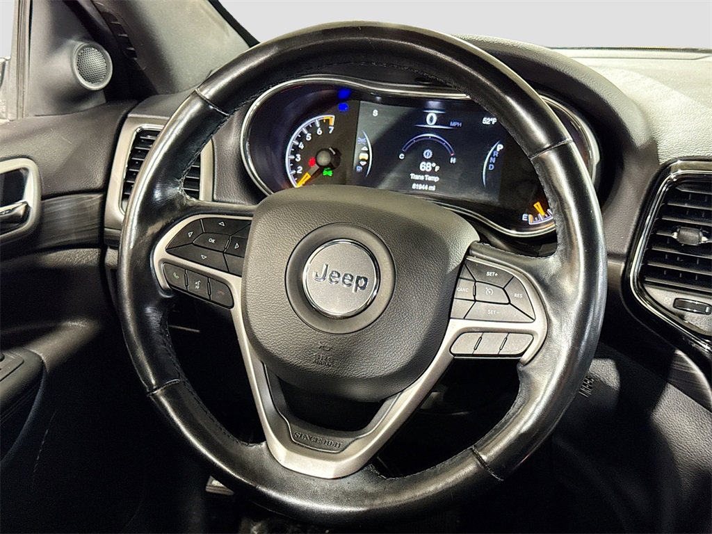 Used 2020 Jeep Grand Cherokee Laredo w/ Security & Convenience Group image 16