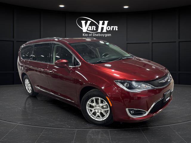 Used 2020 Chrysler Pacifica Touring-L image 1