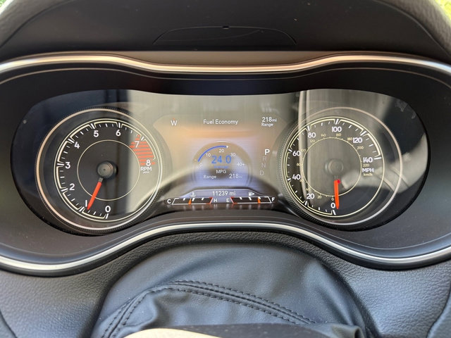 Used 2022 Jeep Cherokee Latitude Lux w/ Sun & Sound Group image 20
