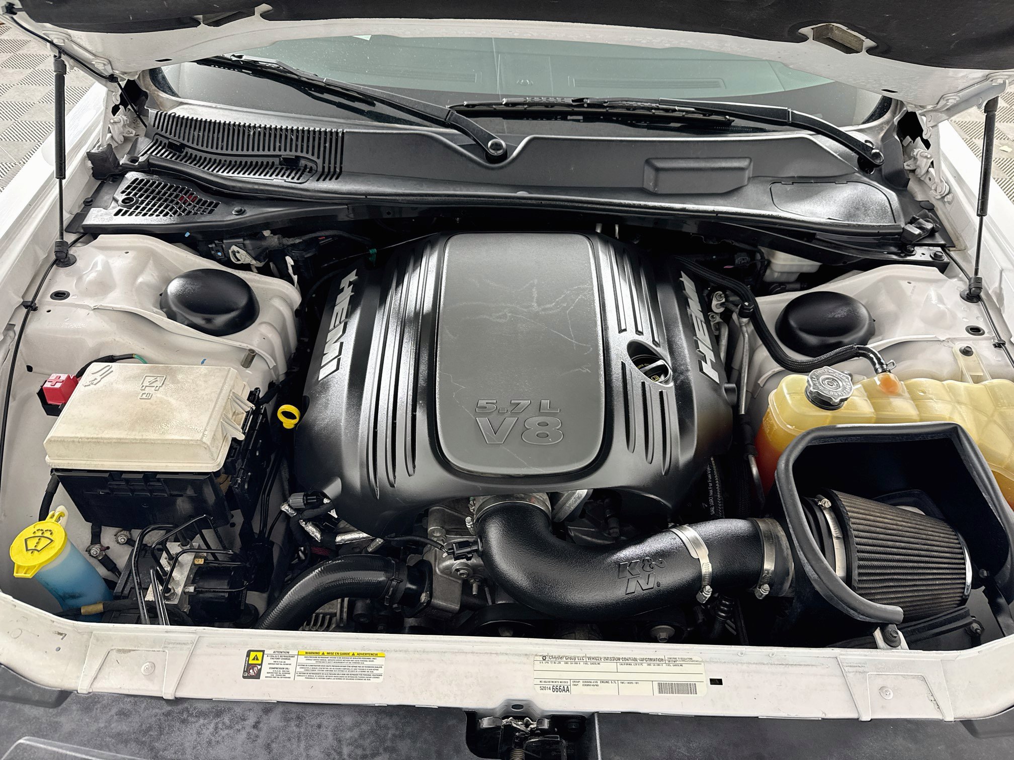 Used 2012 Dodge Challenger R/T RWD image 10