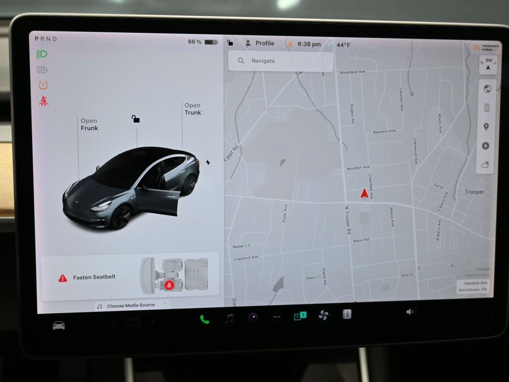 Used 2018 Tesla Model 3 Long Range image 22