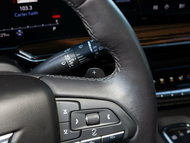 Used 2023 Cadillac Escalade ESV Premium Luxury image 39