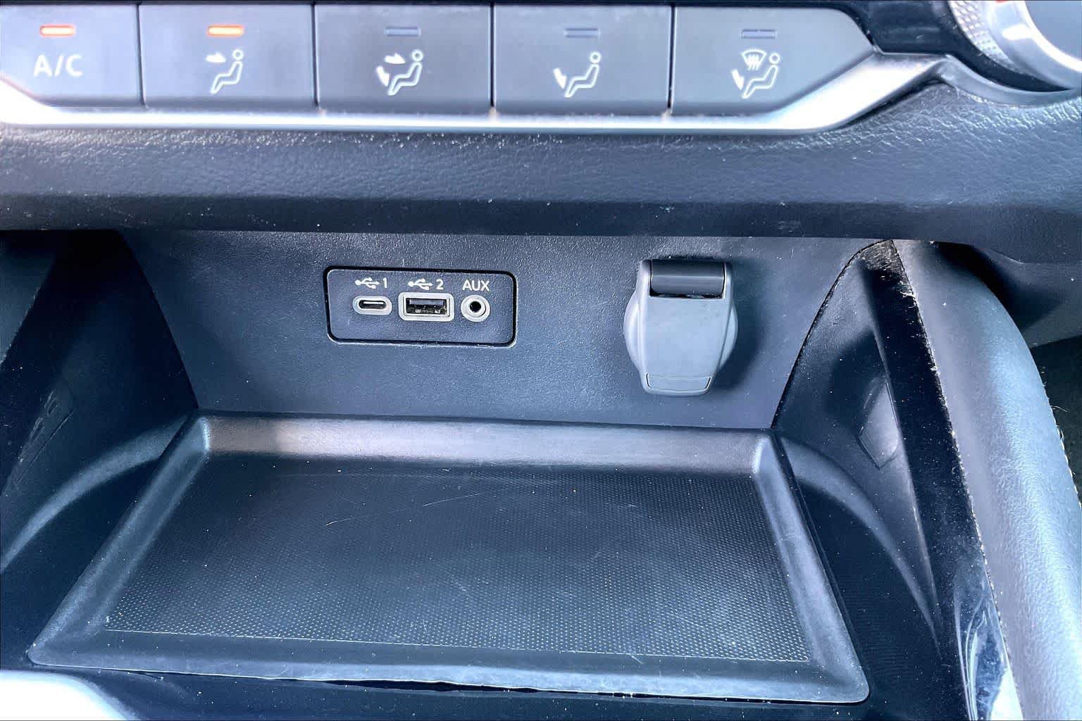 Used 2023 Nissan Altima 2.5 SV AWD/4WD image 32