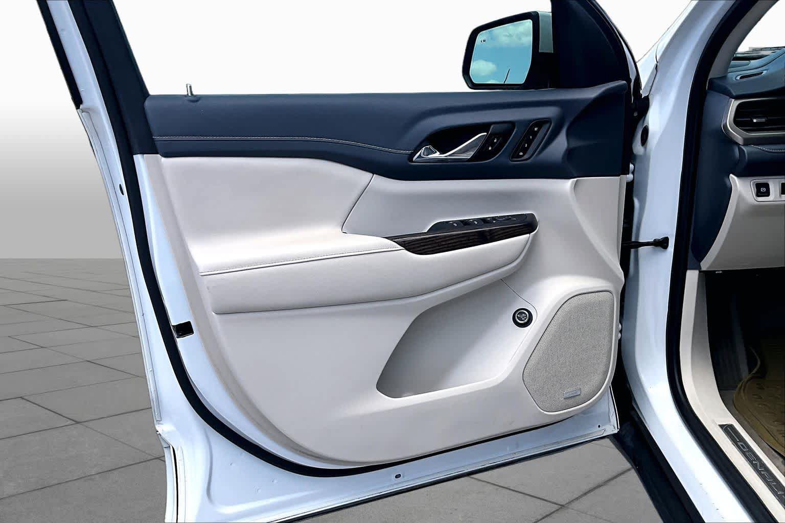 Certified 2023 GMC Acadia Denali FWD image 42