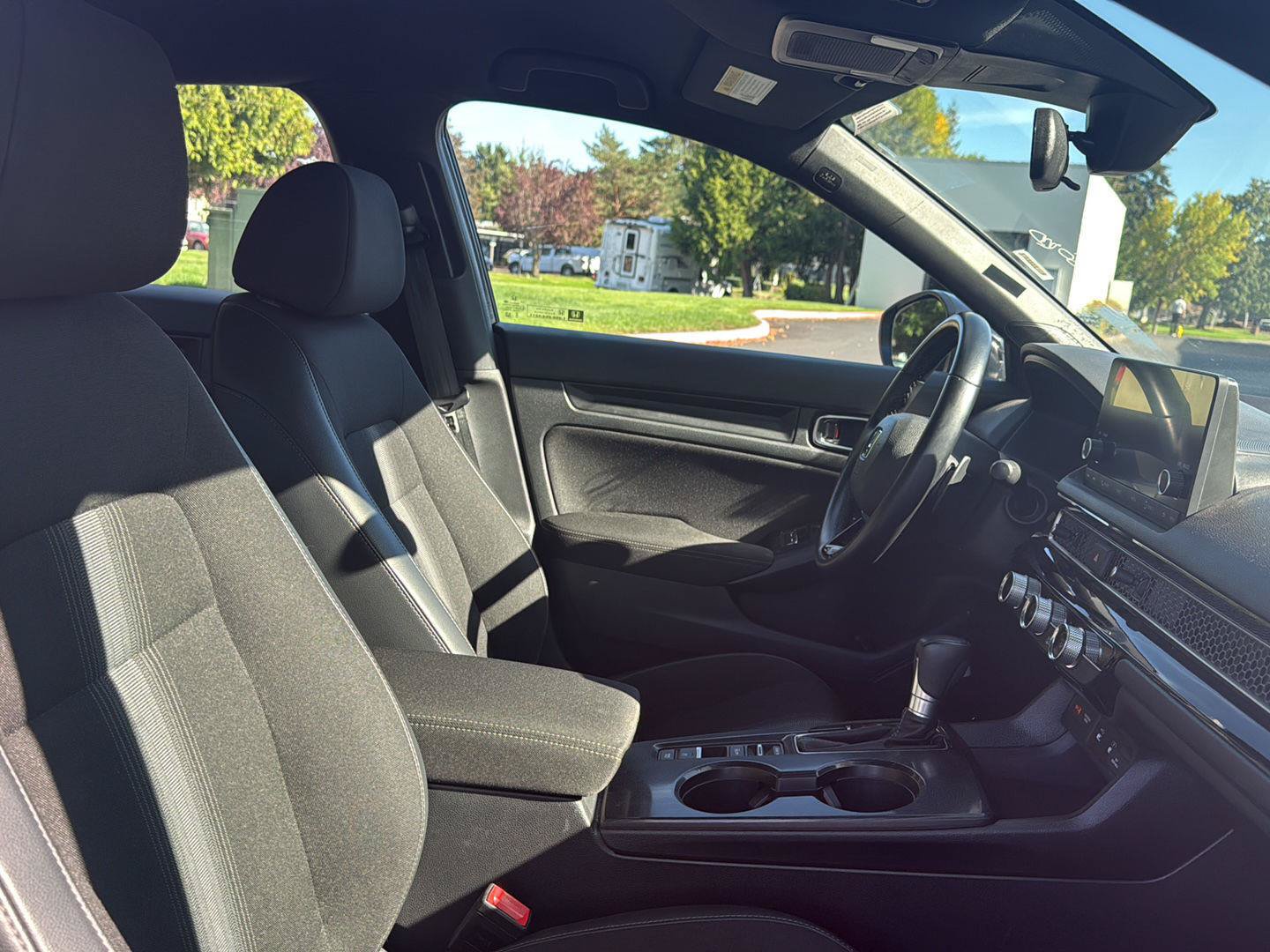 Used 2025 Honda Civic Sport image 15