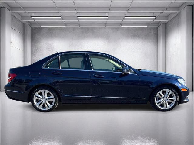 Used 2012 Mercedes-Benz C 300 4MATIC Sedan image 2