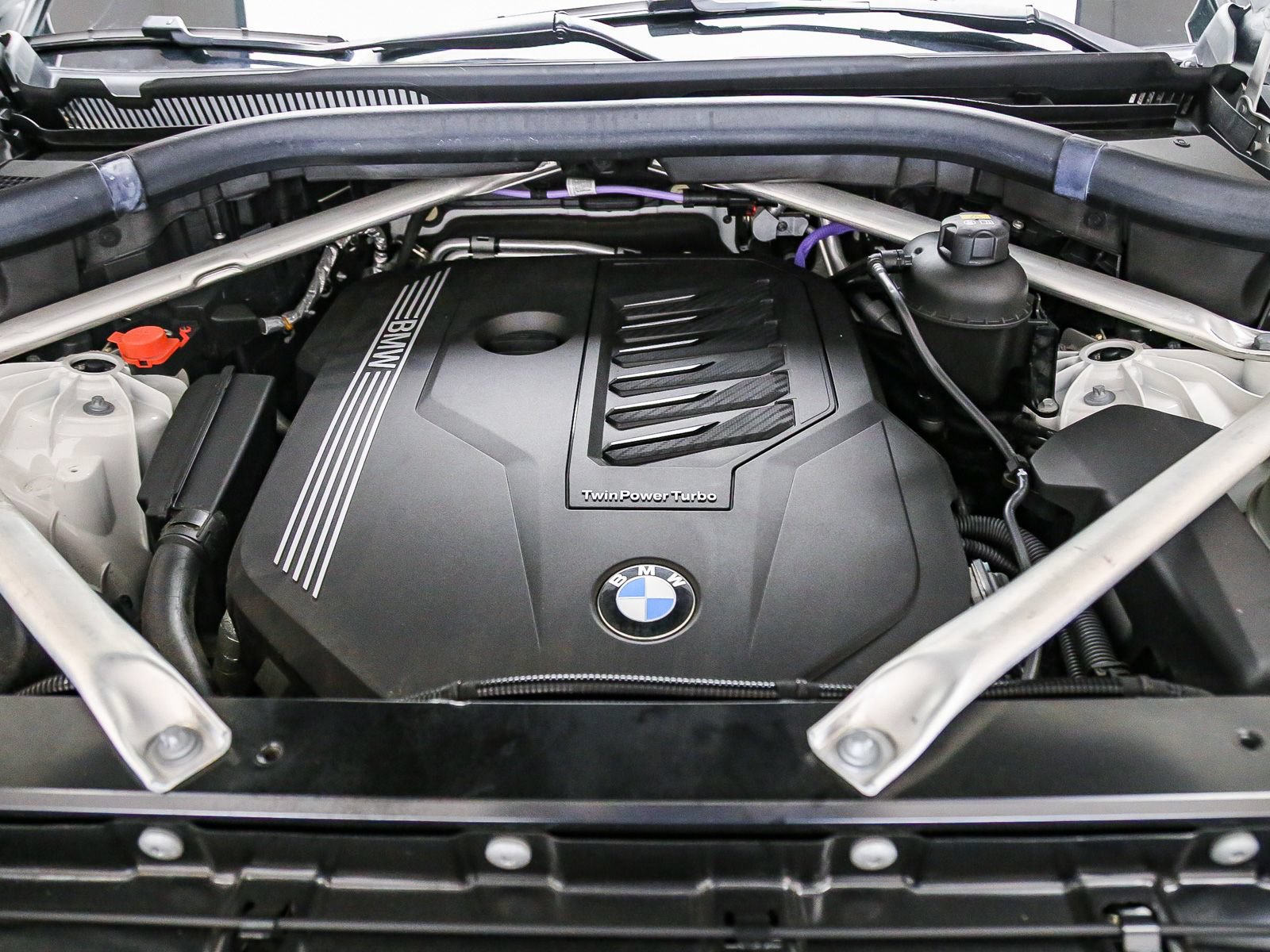 Certified 2022 BMW X5 xDrive40i w/ Parking Assistance Package AWD/4WD image 29