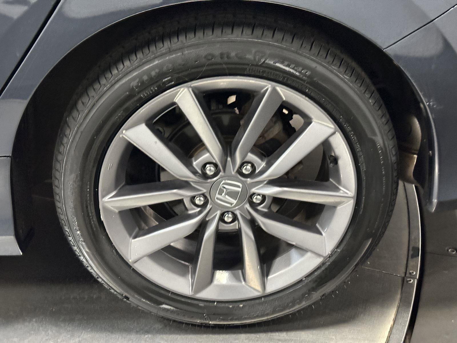 Used 2019 Honda Civic EX-L image 19