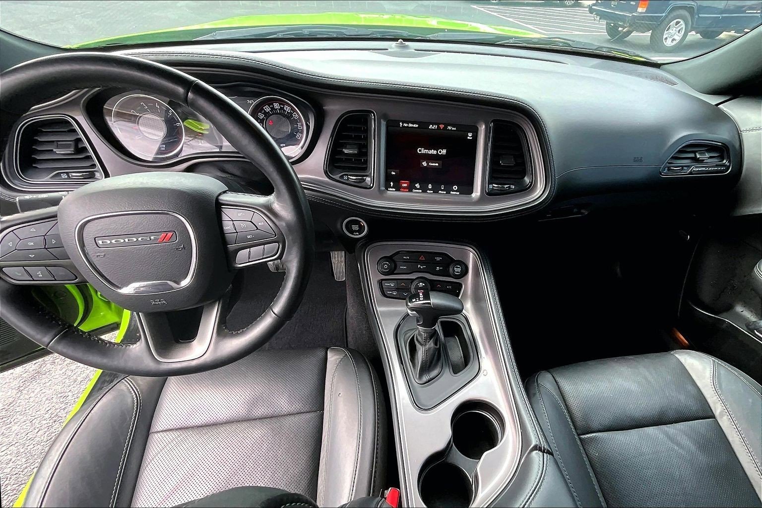 Used 2023 Dodge Challenger SXT w/ Plus Package image 7