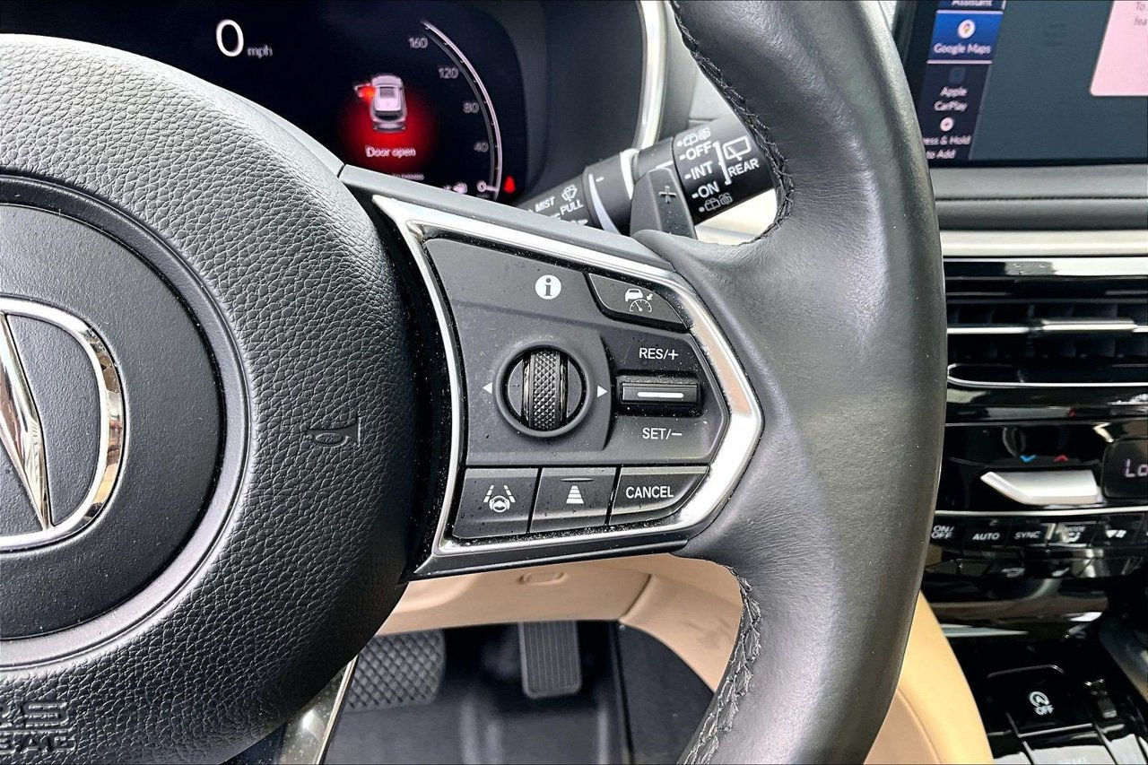 Used 2025 Acura MDX w/ Technology Package FWD image 31