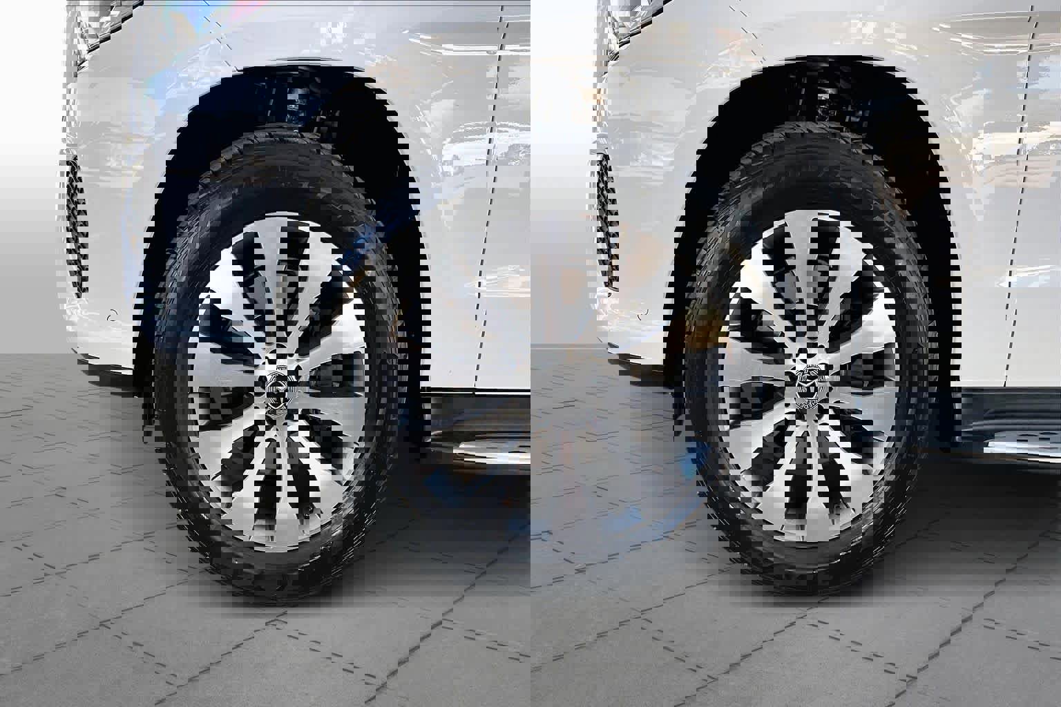 Used 2019 Mercedes-Benz GLS 450 4MATIC image 11