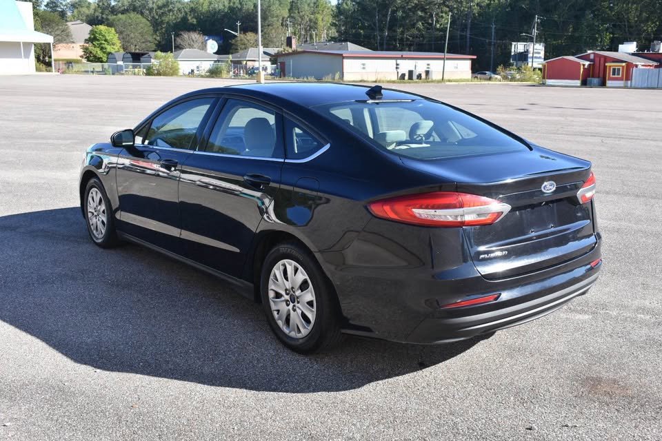 Used 2020 Ford Fusion S image 6