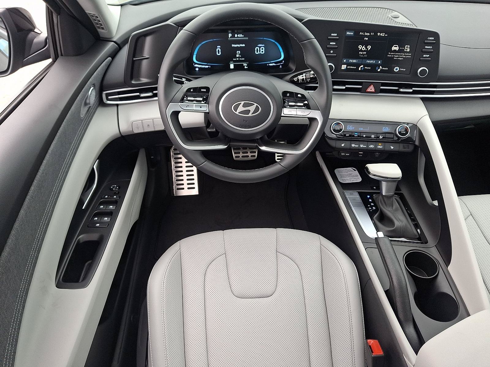 New 2026 Hyundai Elantra SEL Sport FWD image 7