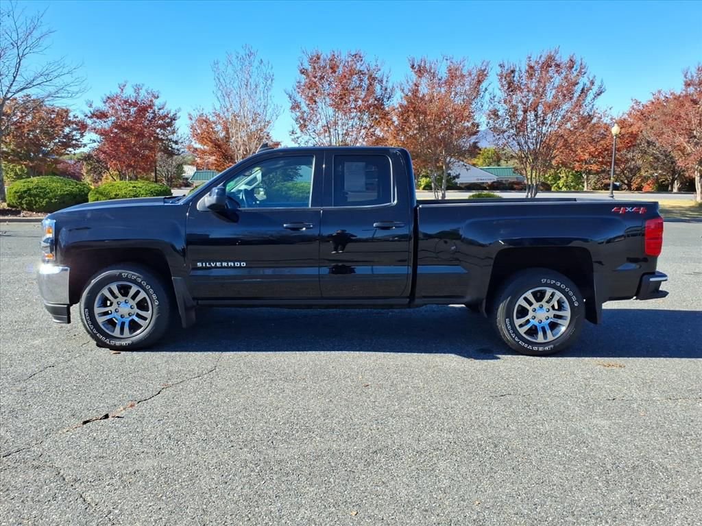 Used 2018 Chevrolet Silverado 1500 LT w/ All Star Edition image 14
