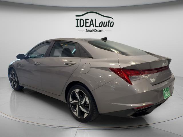 Used 2022 Hyundai Elantra SEL w/ Convenience + Premium Package image 4