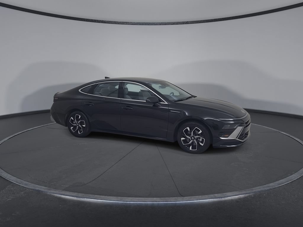 Used 2025 Hyundai Sonata SEL FWD image 19