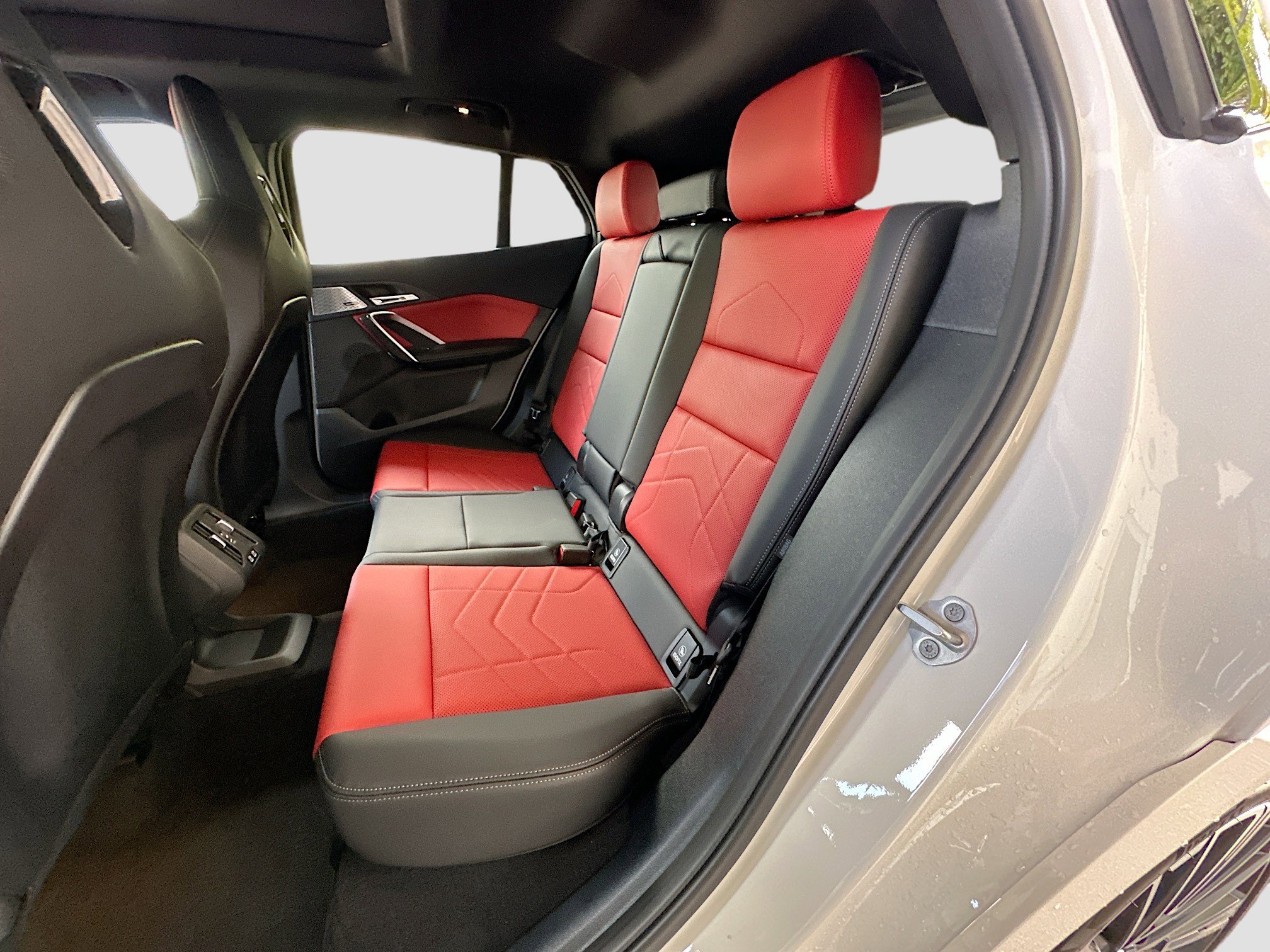 Certified 2025 BMW X2 M35i w/ Premium Package image 25