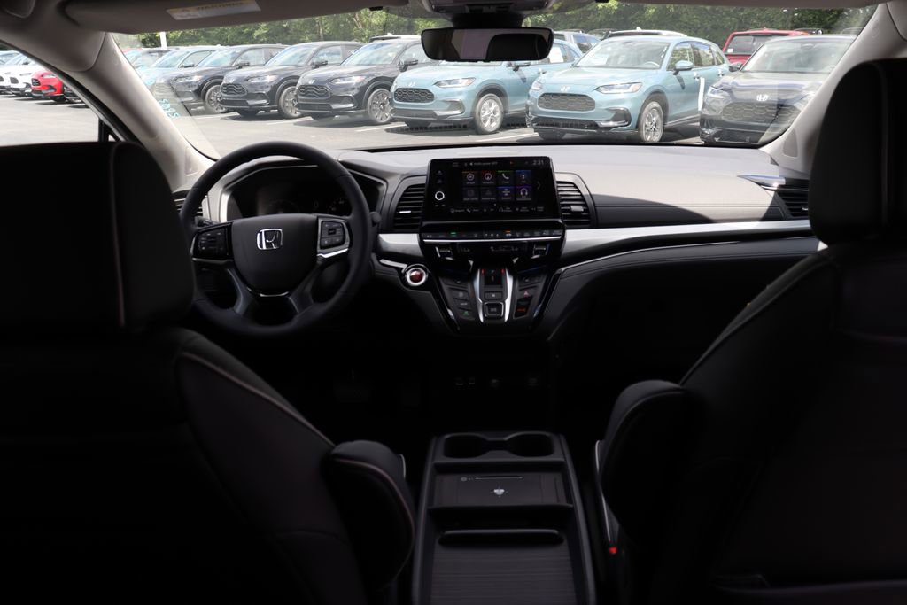 Used 2026 Honda Odyssey Touring image 19