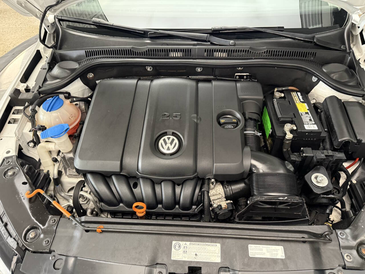 Used 2013 Volkswagen Jetta SE FWD image 29
