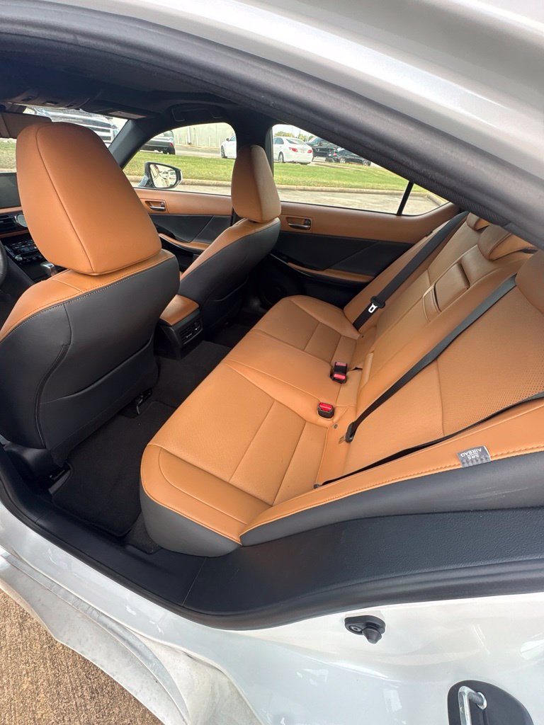 Used 2024 Lexus IS 300 w/ Comfort Package RWD image 4