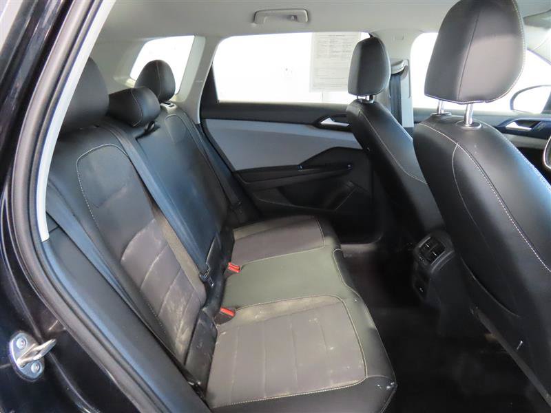 Used 2022 Volkswagen Taos SE AWD/4WD image 33