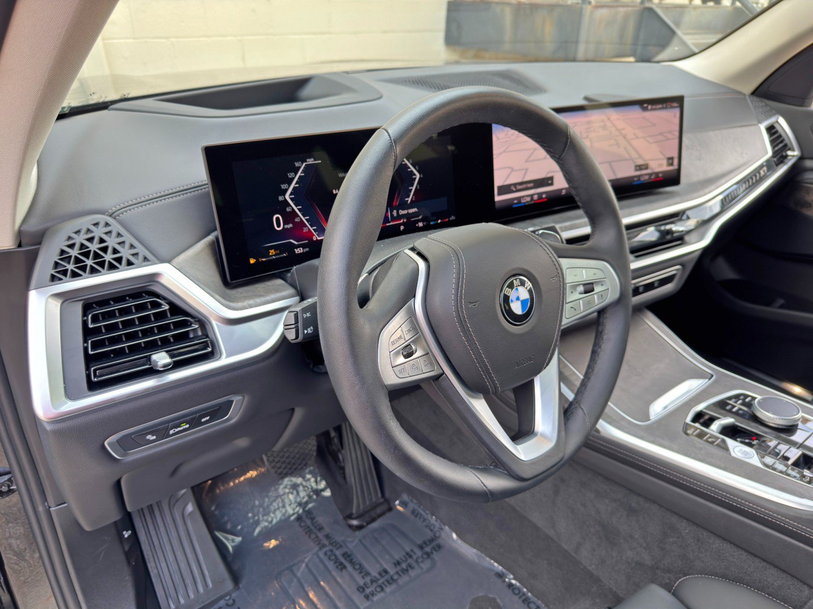 Used 2024 BMW X7 xDrive40i AWD/4WD image 14