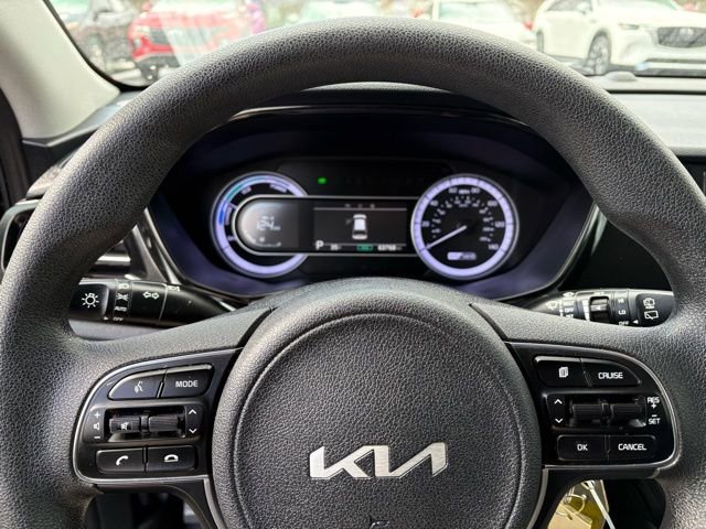 Used 2022 Kia Niro LX image 19