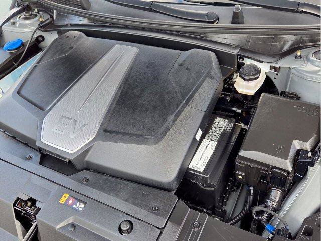 Used 2022 Kia EV6 Wind RWD image 20