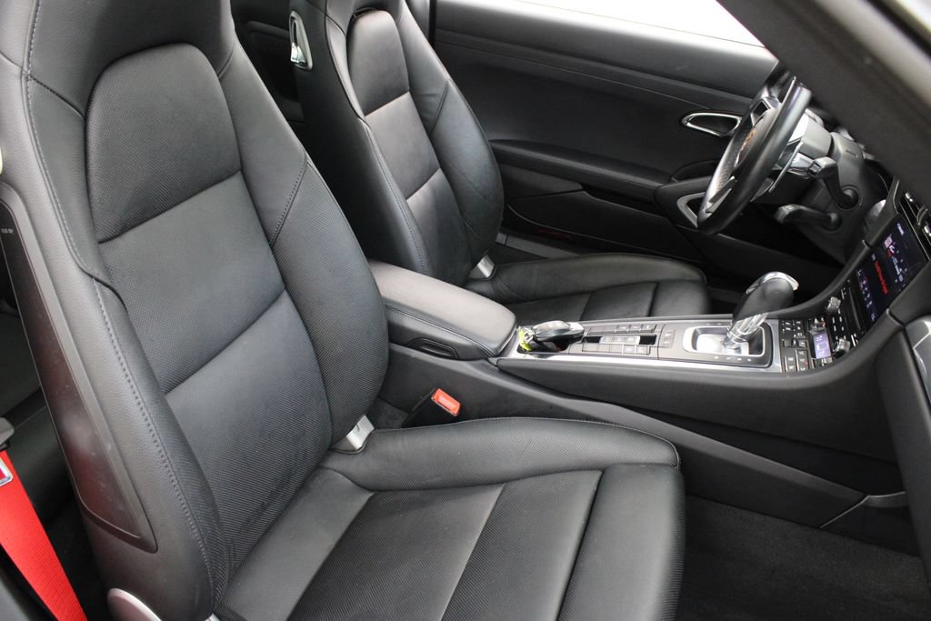 Certified 2018 Porsche 911 Carrera S RWD image 30