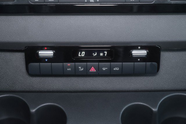 Used 2025 Mercedes-Benz Sprinter 2500 image 18