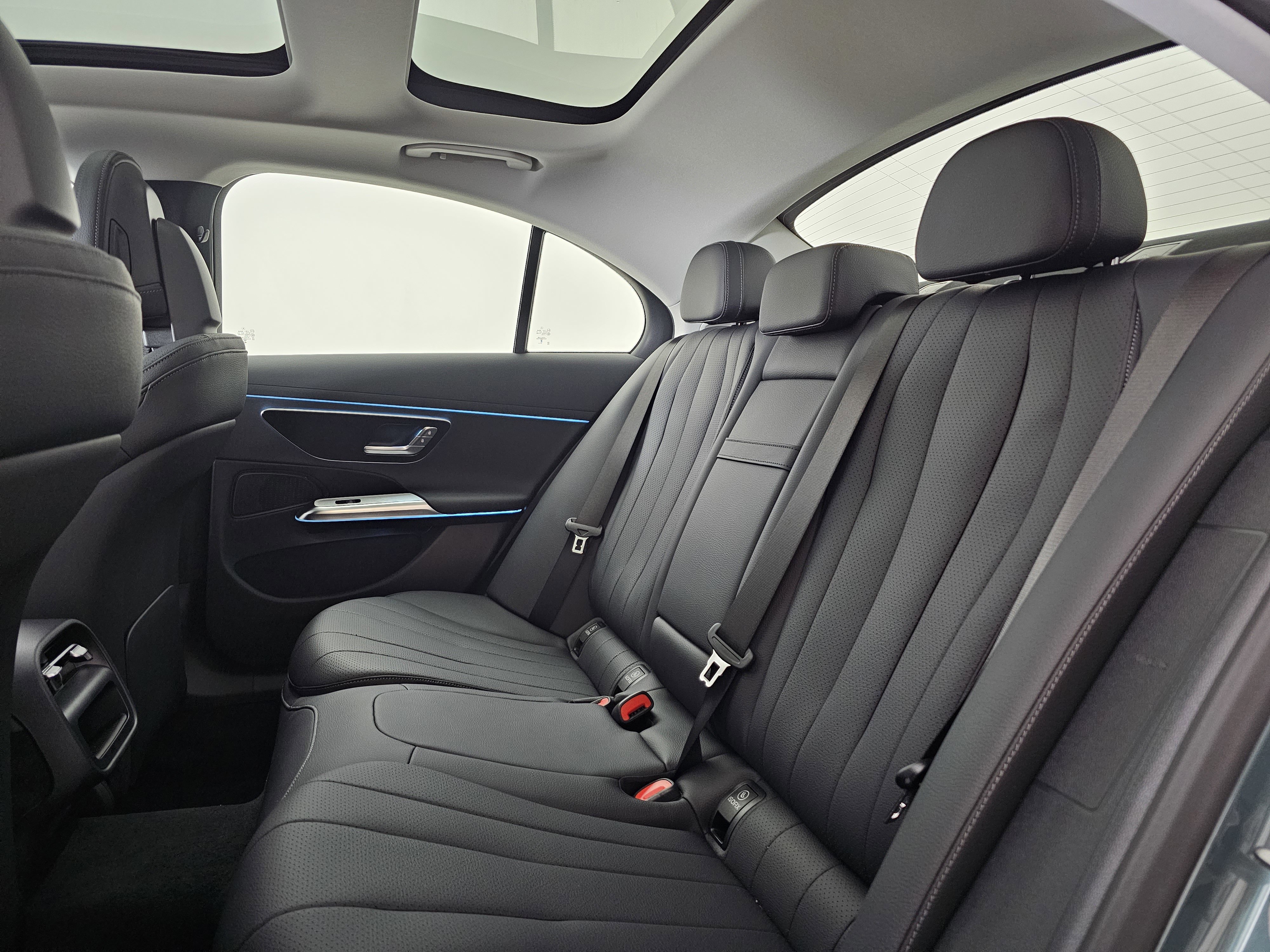 New 2026 Mercedes-Benz E 350 4MATIC Sedan image 21