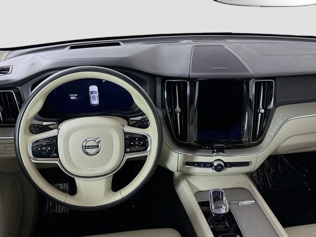 Used 2023 Volvo XC60 B6 Ultimate w/ Climate Package AWD/4WD image 28