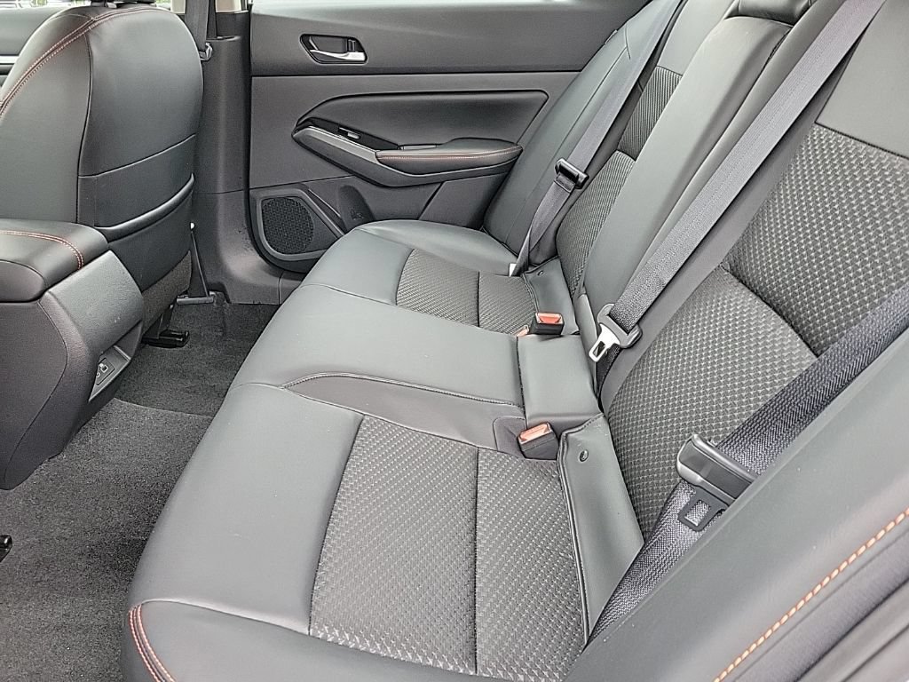 Used 2024 Nissan Altima 2.5 SR AWD/4WD image 15