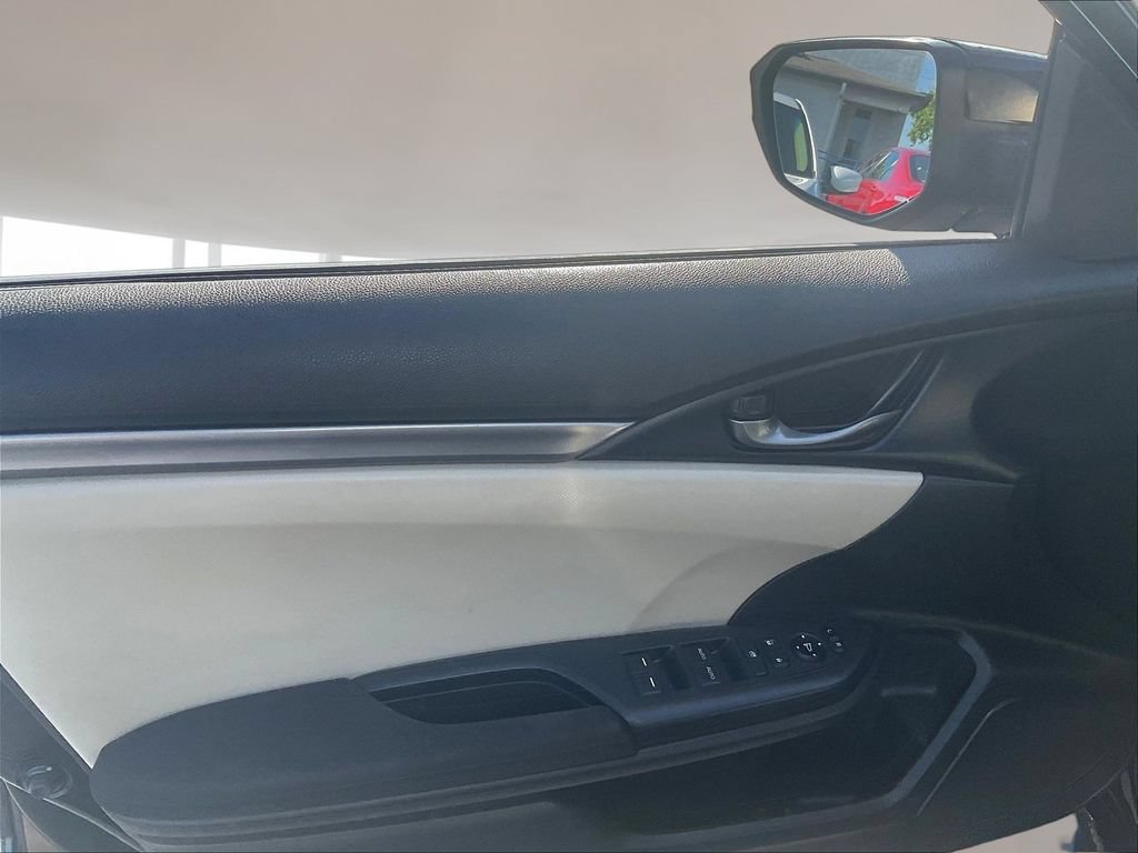 Used 2018 Honda Civic Sport image 18