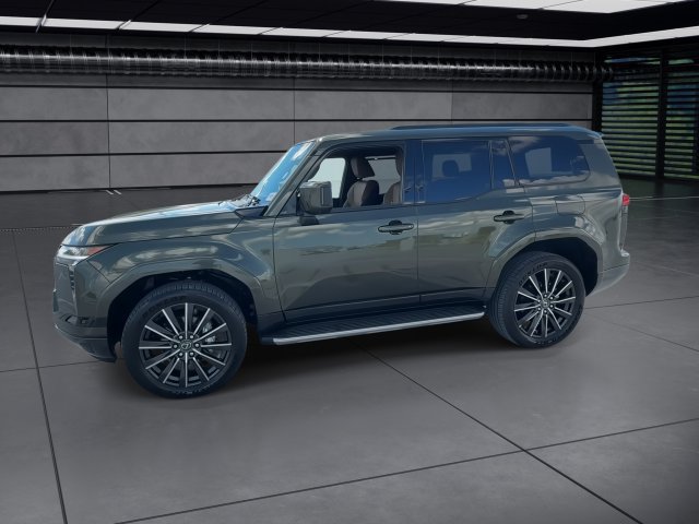 Certified 2025 Lexus GX 550 w/ Cold Area Package AWD/4WD image 5