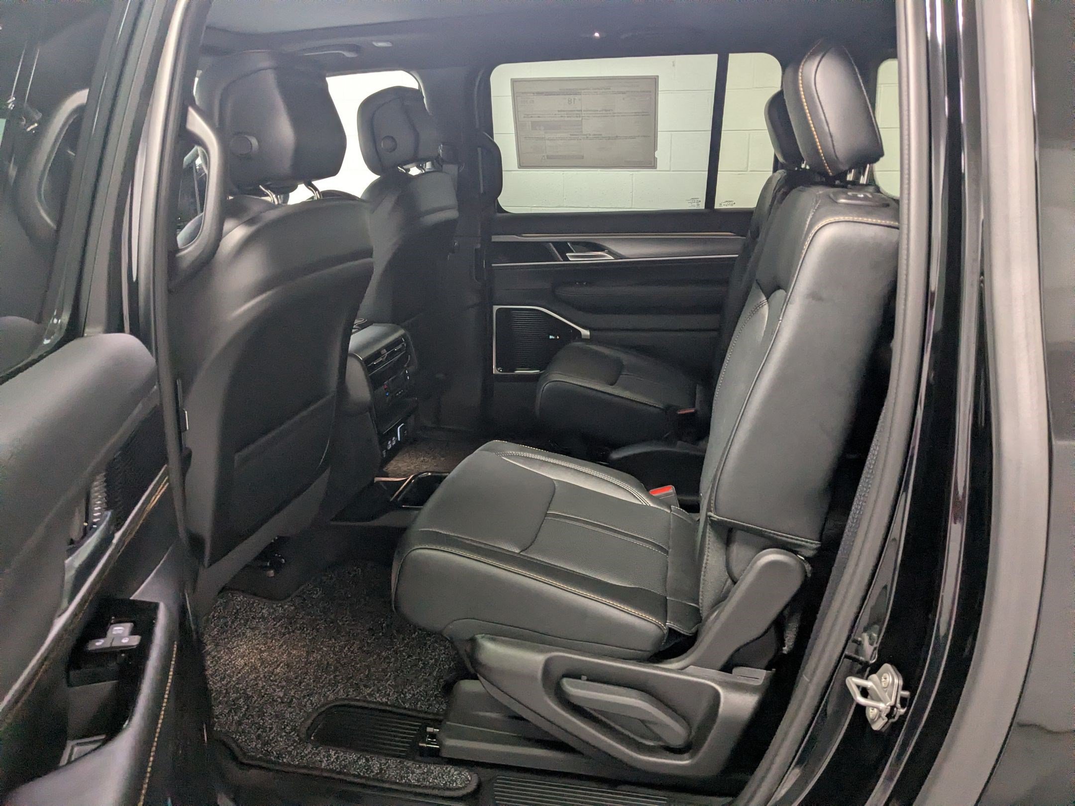 New 2026 Jeep Grand Wagoneer L 4WD image 18
