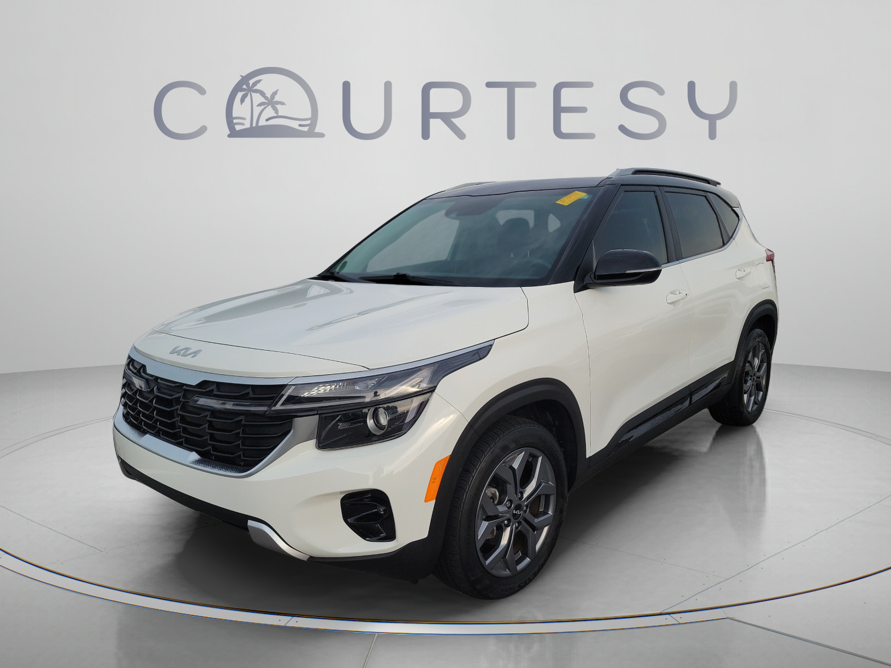 Certified 2024 Kia Seltos S FWD image 3