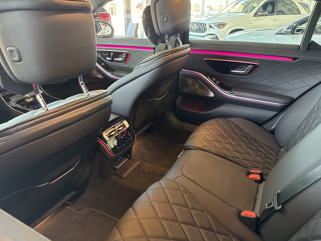New 2025 Mercedes-Benz S 580 4MATIC Sedan image 28
