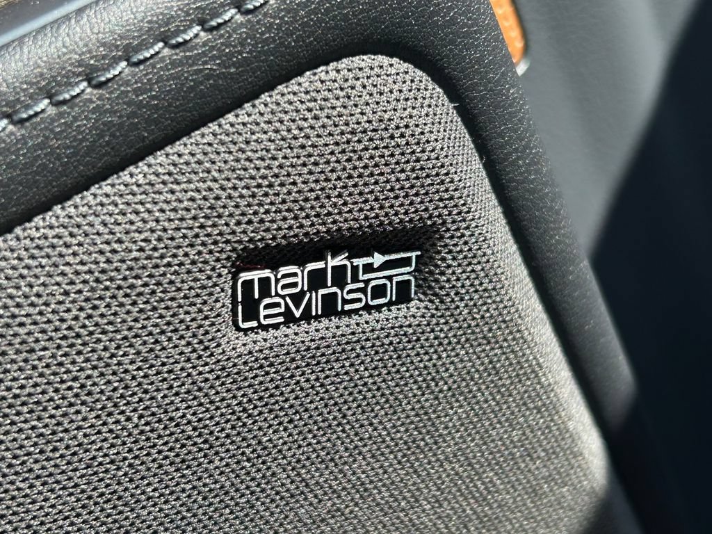 Used 2025 Lexus GX 550 w/ Accessory Package (2T) AWD/4WD image 29