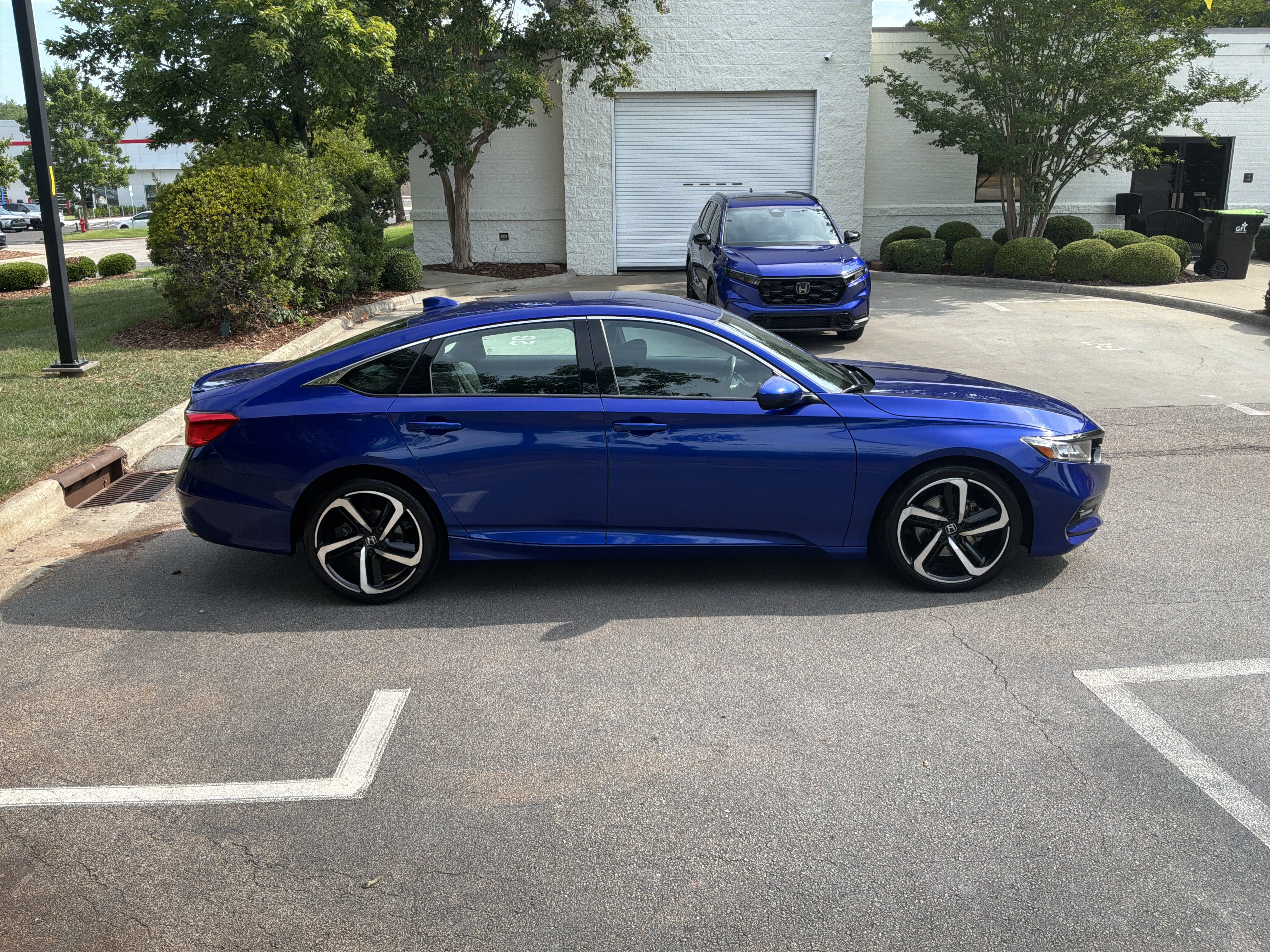 Used 2019 Honda Accord Sport image 11