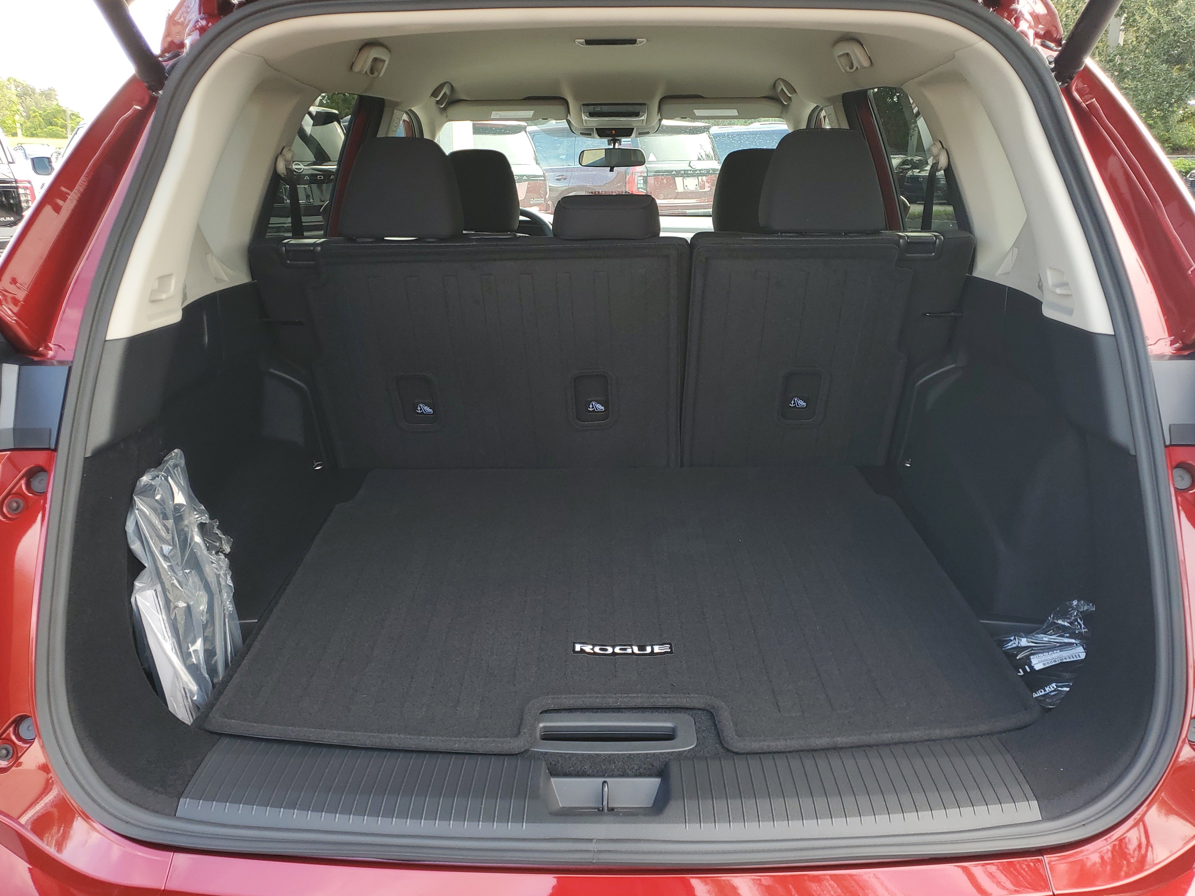 New 2026 Nissan Rogue SV image 5