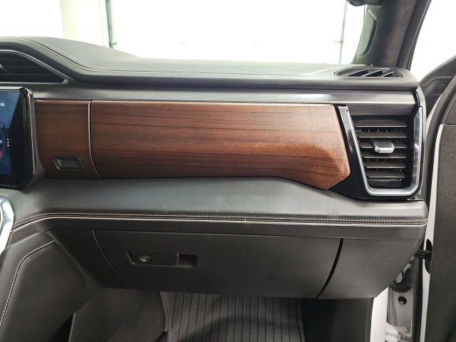 Used 2024 GMC Sierra 1500 Denali Ultimate image 42